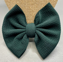 Load image into Gallery viewer, Forest Green Bow