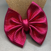Load image into Gallery viewer, Magenta Pleather Bow