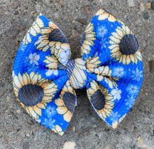 Load image into Gallery viewer, Blue Sunflowers Bow