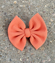 Load image into Gallery viewer, Cantaloupe Bow/Wrap