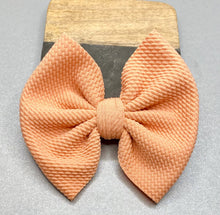 Load image into Gallery viewer, Pink Peach Bow