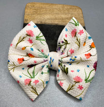 Load image into Gallery viewer, Wildflowers Bow