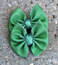 Load image into Gallery viewer, Green Pleather Bow