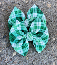 Load image into Gallery viewer, Green and White Plaid Bow/Wrap
