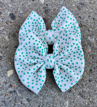 Load image into Gallery viewer, Green and White Stripe Bow/Wrap