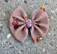 Load image into Gallery viewer, Reindeer Bow/Wrap