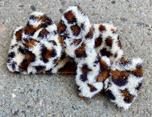 Load image into Gallery viewer, Leopard Sherpa Bow-sparkle center option available