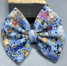 Load image into Gallery viewer, Australian Blue Dog Bow