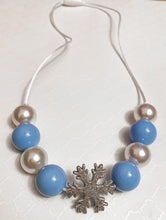 Load image into Gallery viewer, Fresh Snow Necklace