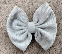 Load image into Gallery viewer, Light Gray Bow