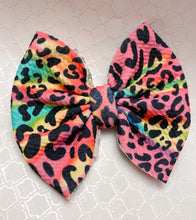 Load image into Gallery viewer, Wild Thing Bow