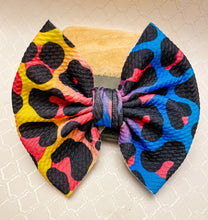 Load image into Gallery viewer, VooDoo Bow