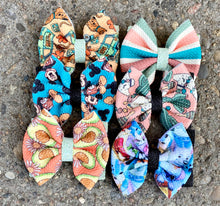 Load image into Gallery viewer, Custom Bow/Wrap- for all humans and pets