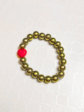 Load image into Gallery viewer, Heart Grew 3 Sizes Necklace
